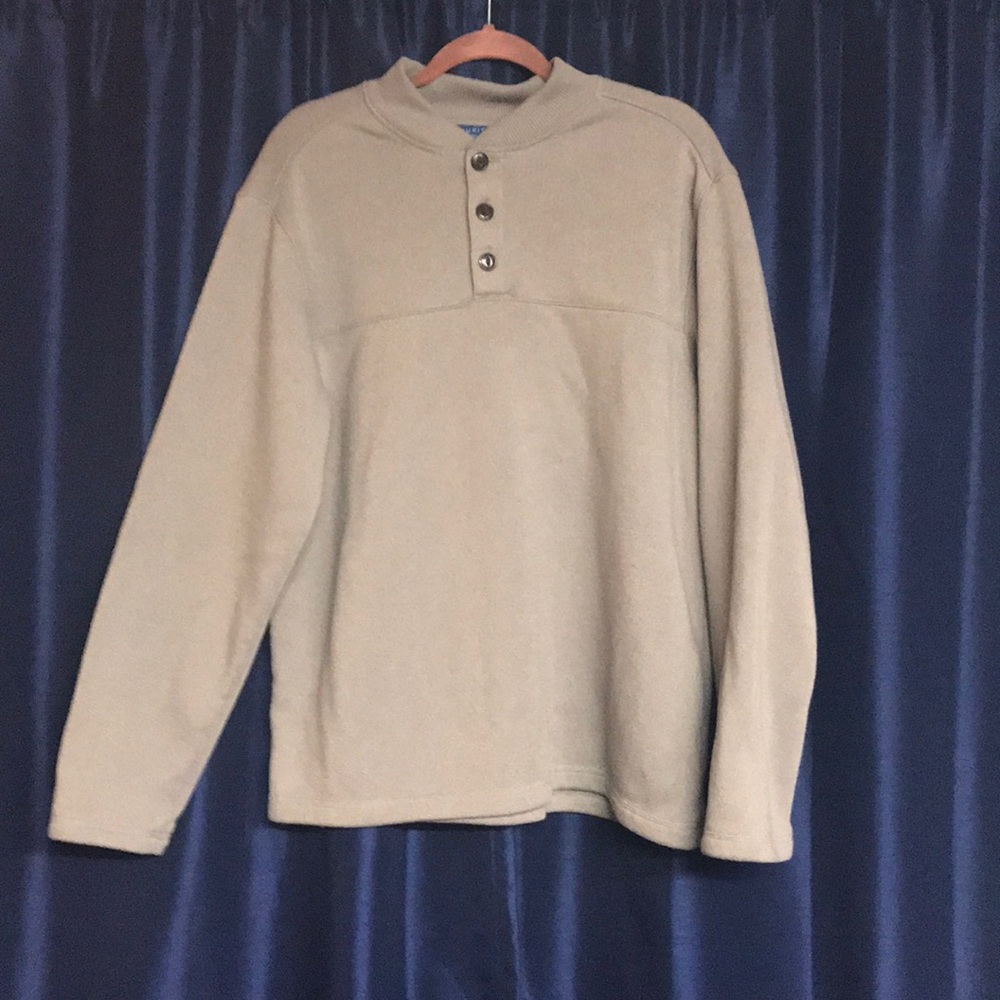 Men’s large Puritan pullover